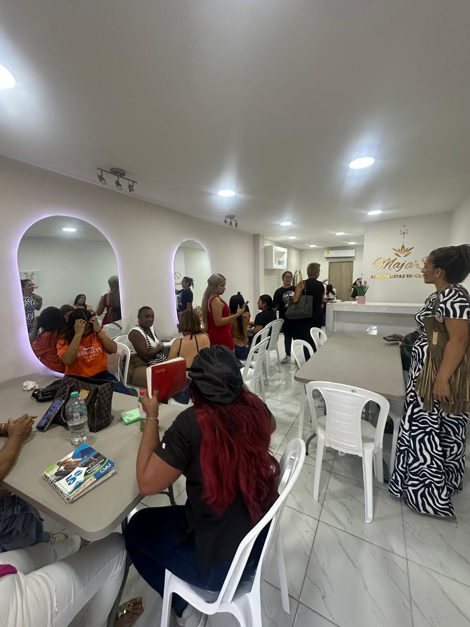 Curso Personalizado de Diseño, Depilación y Tintura de Cejas y Pestañas Pelo a Pelo 💄